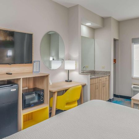 Days Inn & Suites By Wyndham Prattville-Montgomery Esterno foto