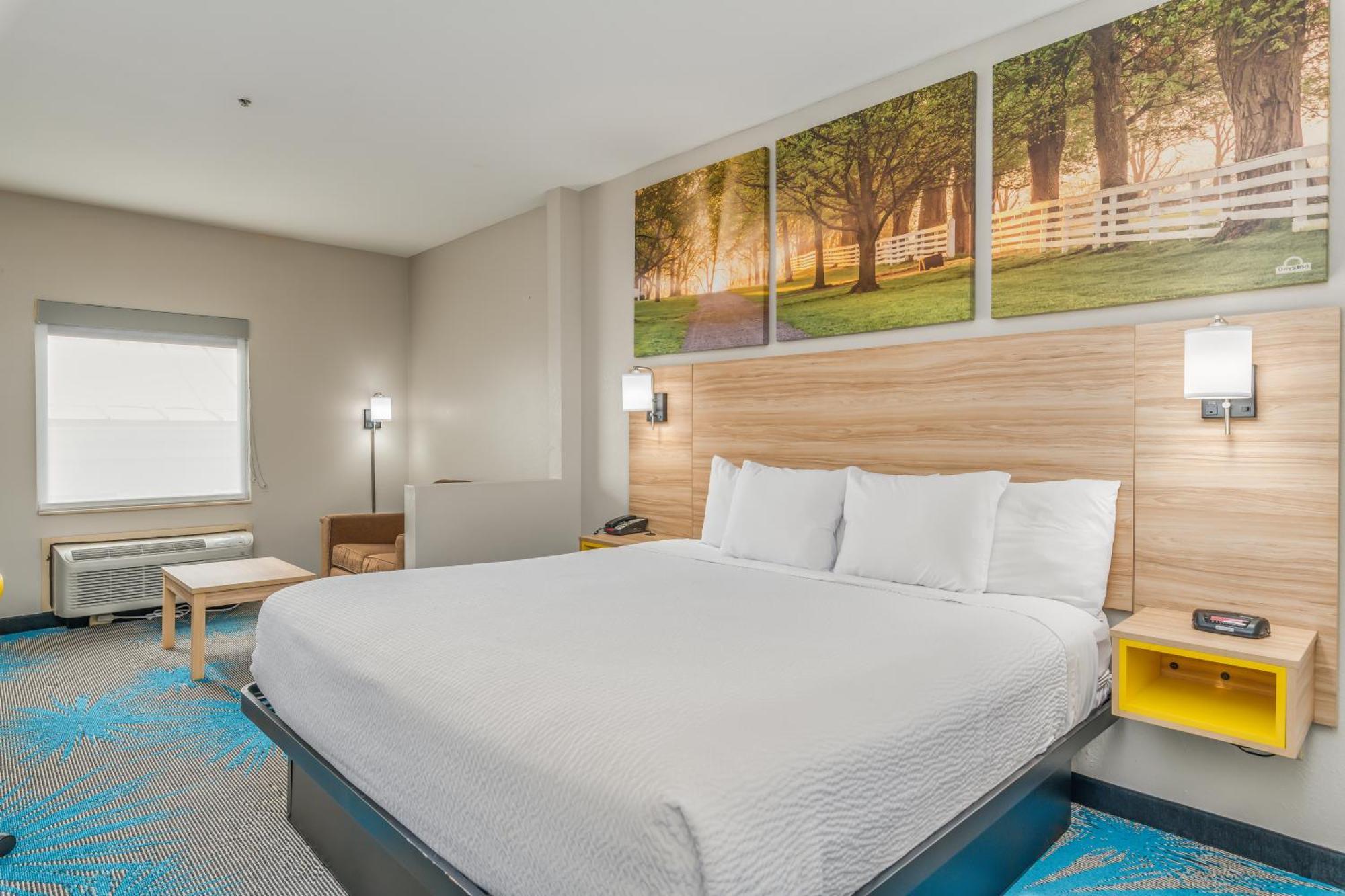 Days Inn & Suites By Wyndham Prattville-Montgomery Esterno foto