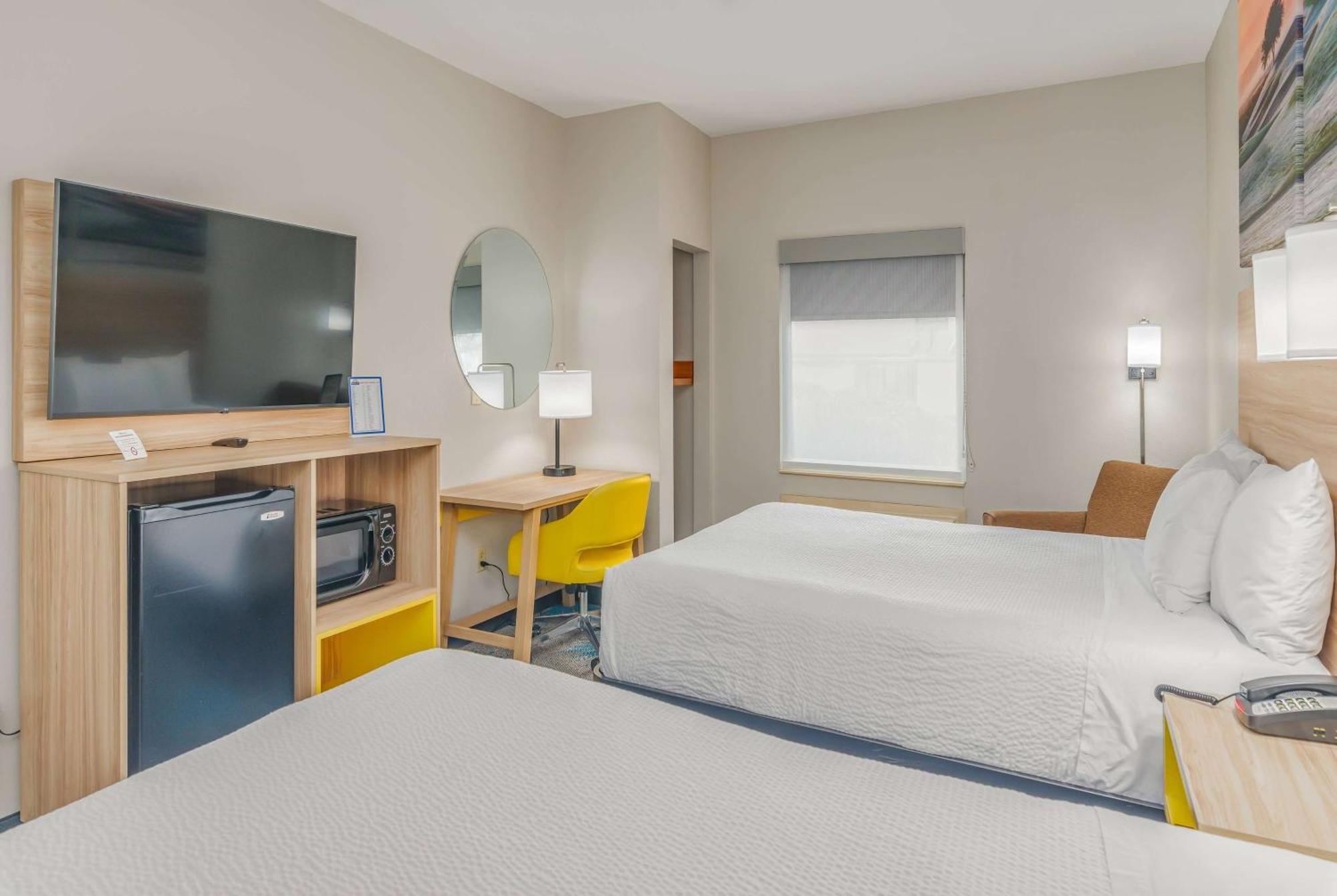 Days Inn & Suites By Wyndham Prattville-Montgomery Esterno foto